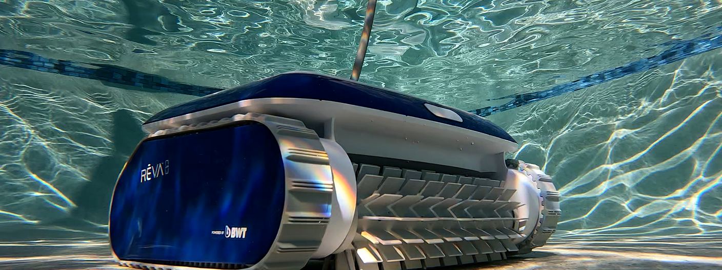 Aquabot REVA Review — tested poolside