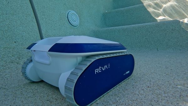 Rear side view of the Aquabot REVA