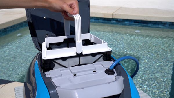 Lifting the MaxBin out of the Dolphin Escape