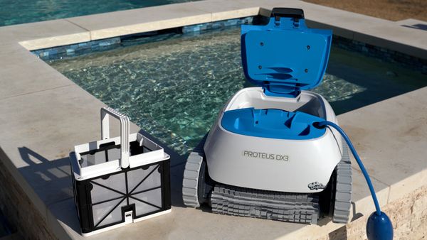 The filter bin from the Dolphin Proteus DX3