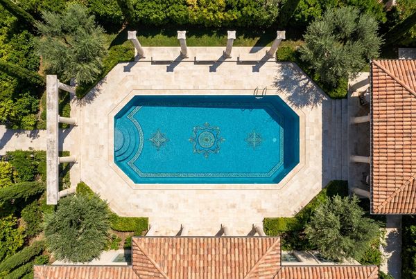 Aerial view of a swimming pool shape from above